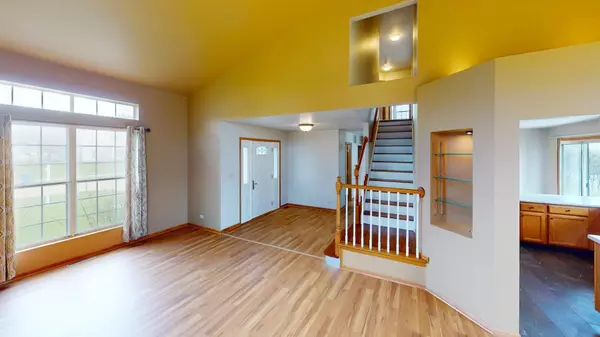 South Elgin, IL 60177,273 E Harvard CIR