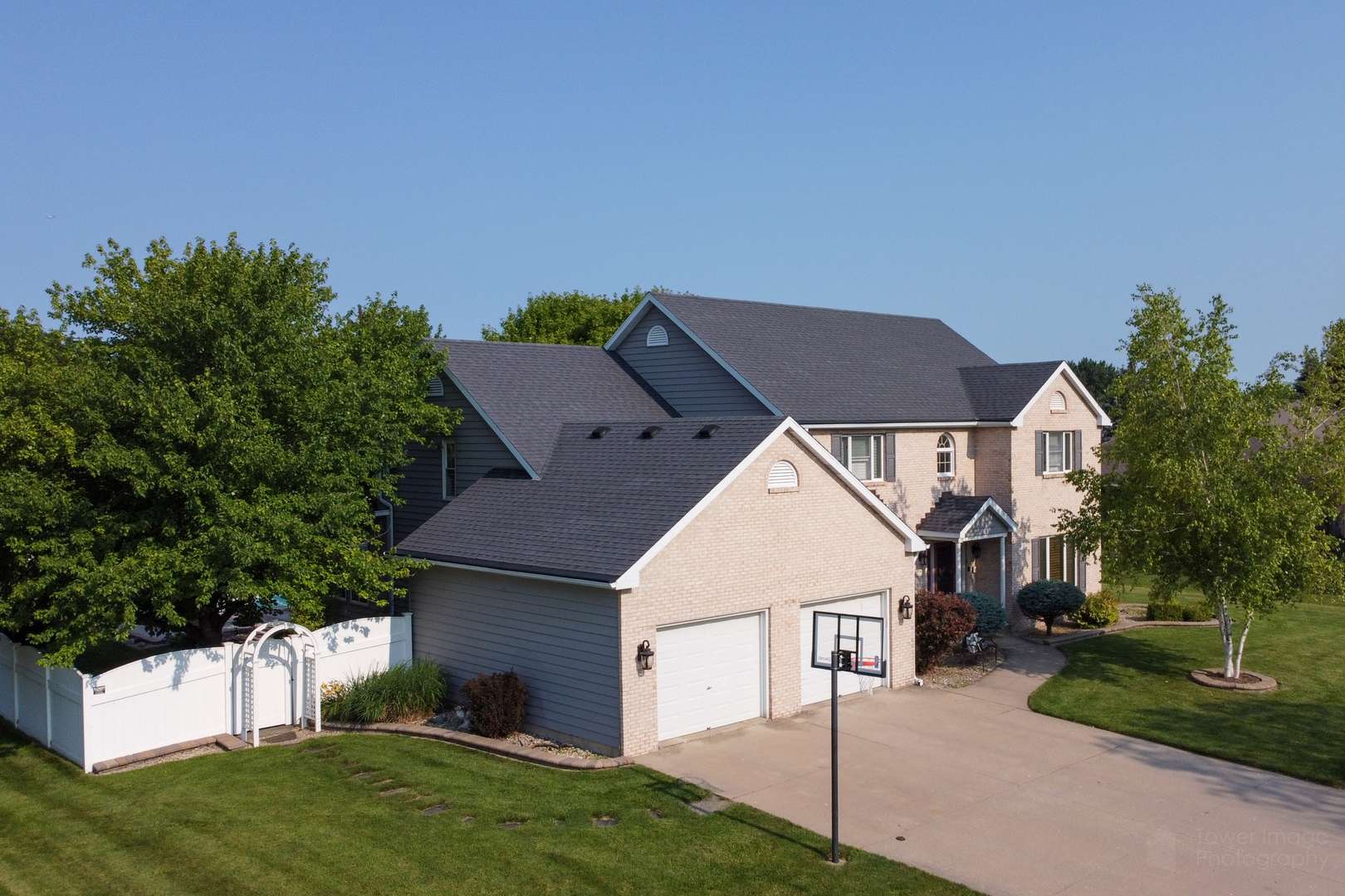1817 Creve Coeur ST, Lasalle, IL 61301