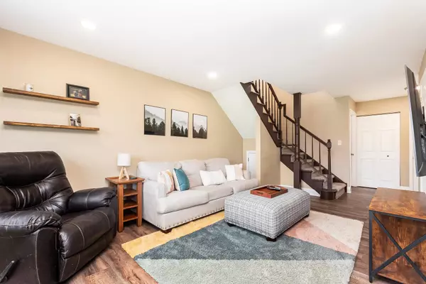 Naperville, IL 60565,161 Pier CT