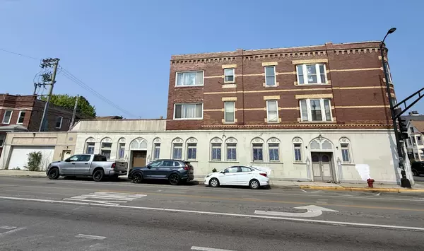 Chicago, IL 60647,3601 W Diversey AVE
