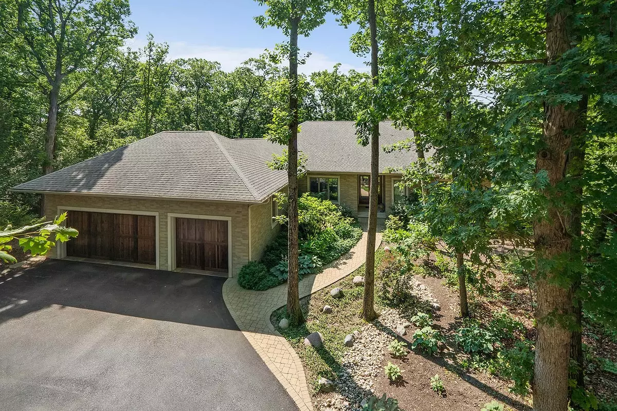 Northbrook, IL 60062,1340 Edgewood LN