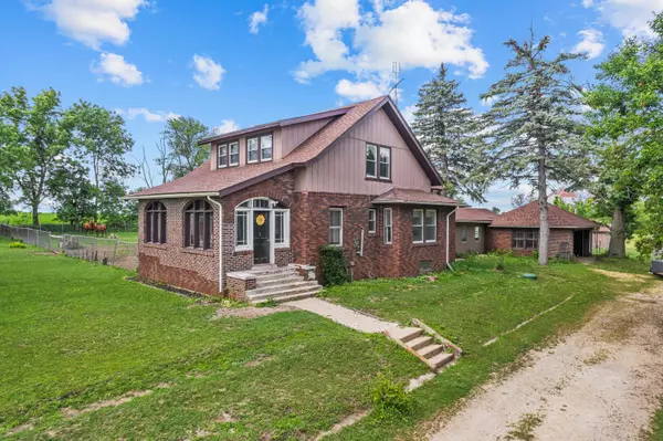 953 N Paw Paw RD, Paw Paw, IL 61353