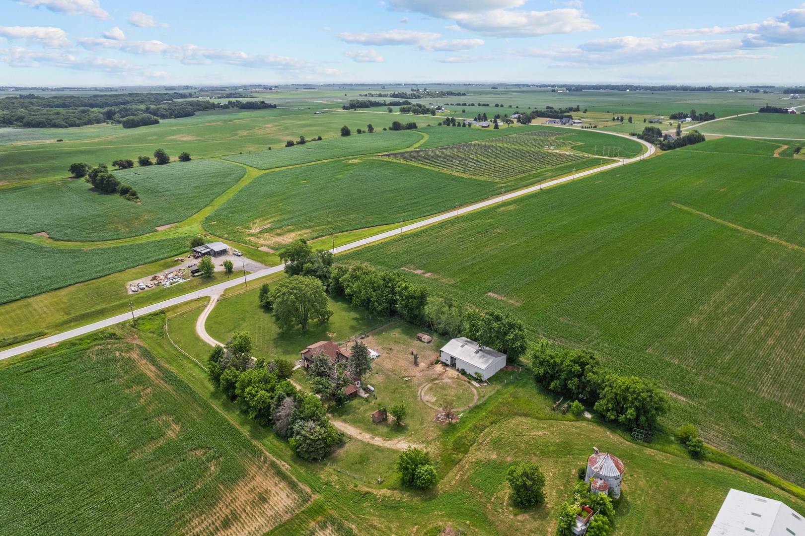 Paw Paw, IL 61353,953 N Paw Paw RD