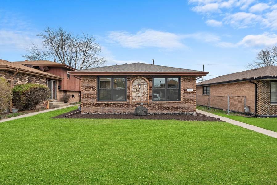 13939 S Manistee AVE, Burnham, IL 60633
