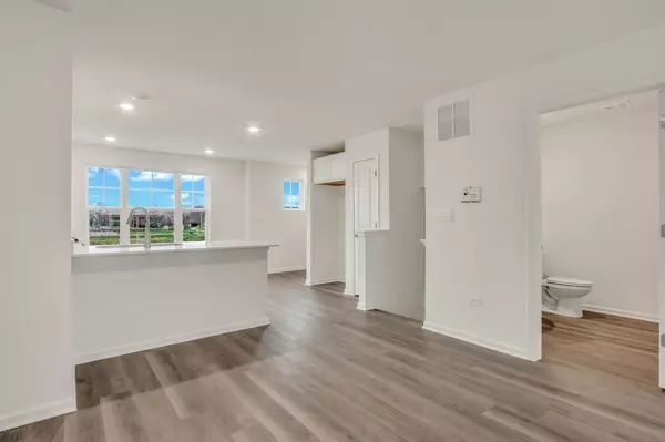 St. Charles, IL 60174,363 Bridgeview CT