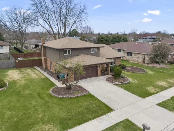 Orland Park, IL 60462,8123 Bob O Link RD