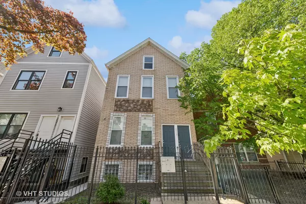 2515 W CORTLAND AVE, Chicago, IL 60647