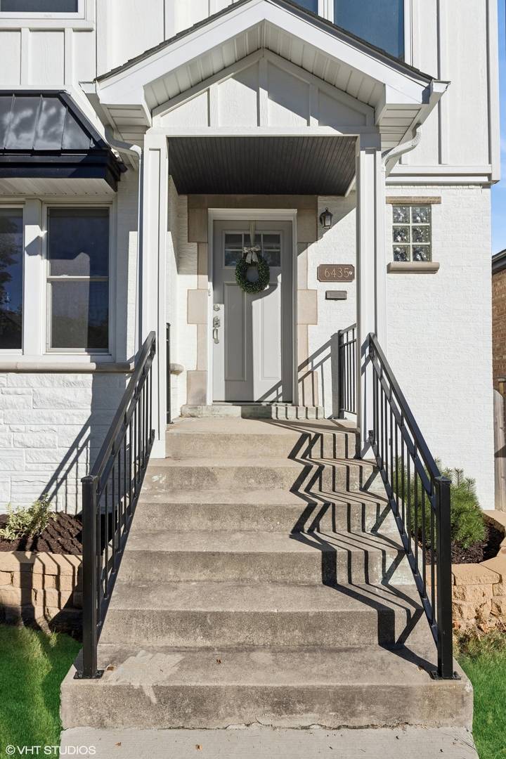 Berwyn, IL 60402,6435 27th PL