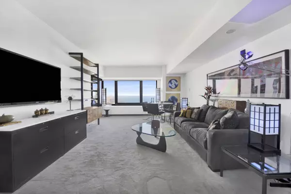 Chicago, IL 60611,175 E Delaware PL #5803