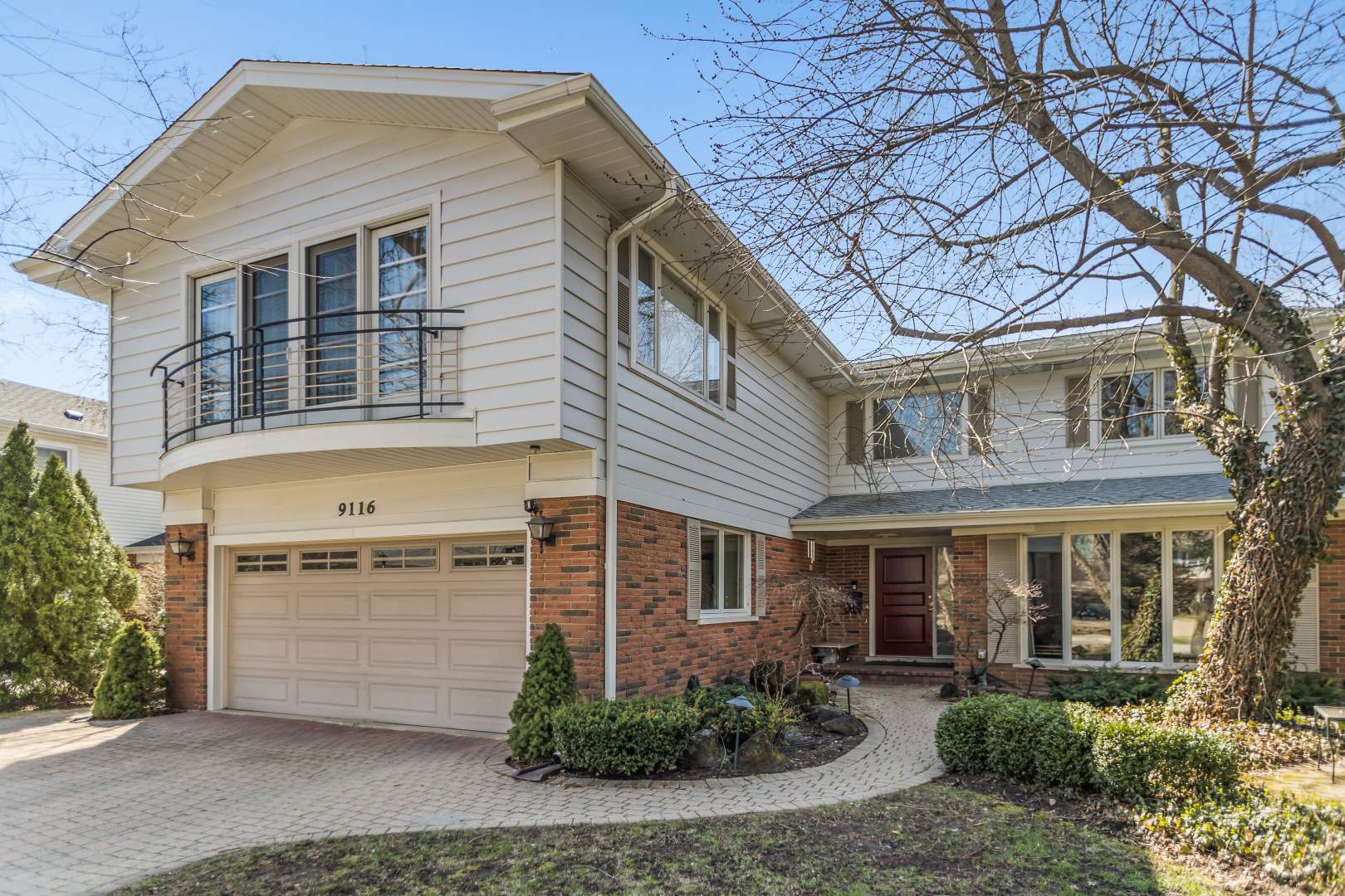 Skokie, IL 60076,9116 Kedvale AVE