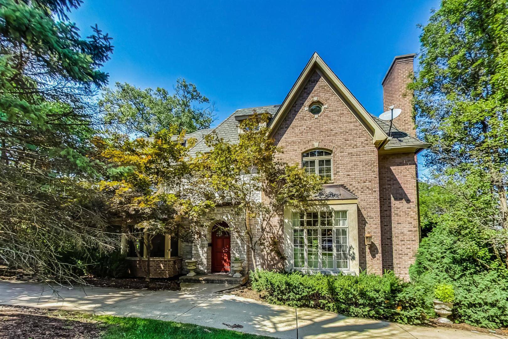 105 Fuller RD, Hinsdale, IL 60521