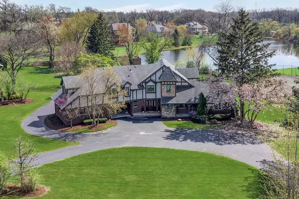 Lemont, IL 60439,5 Horseshoe LN