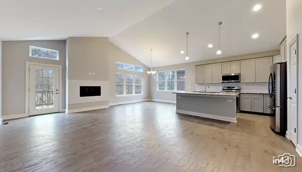 Barrington, IL 60010,1452 Somerset PL