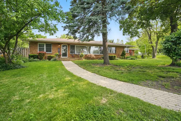 353 E Butterfield RD, Elmhurst, IL 60126