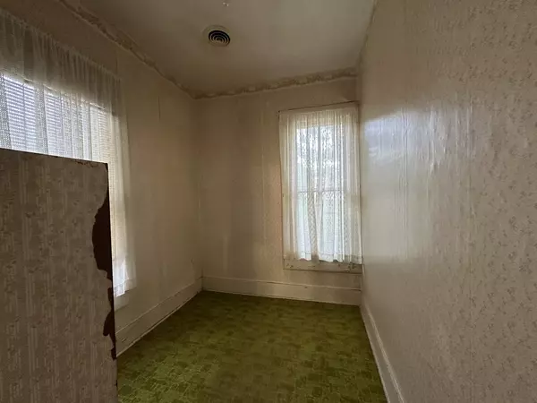 Chenoa, IL 61726,216 N Letcher ST