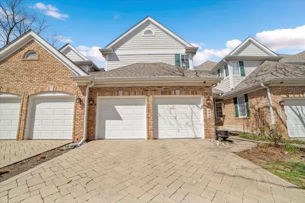 Clarendon Hills, IL 60514,444 Parkview CT