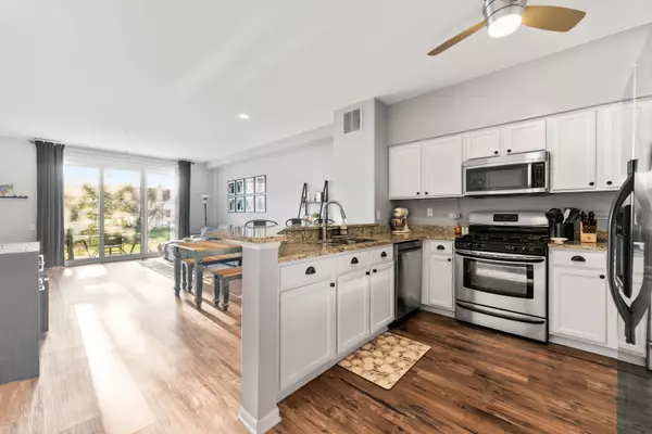 Lombard, IL 60148,2270 S Lincoln ST