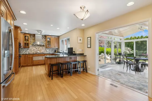 Northbrook, IL 60062,1831 Ellendale DR