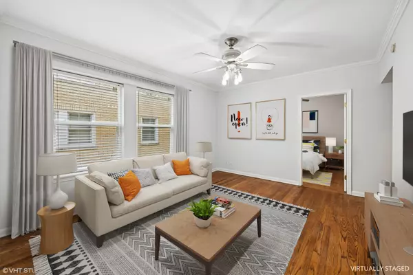 Chicago, IL 60640,1419 W CATALPA AVE #2S
