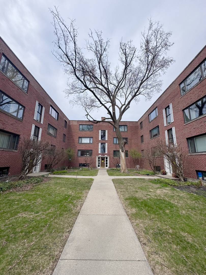 2623 Central ST #2E, Evanston, IL 60201