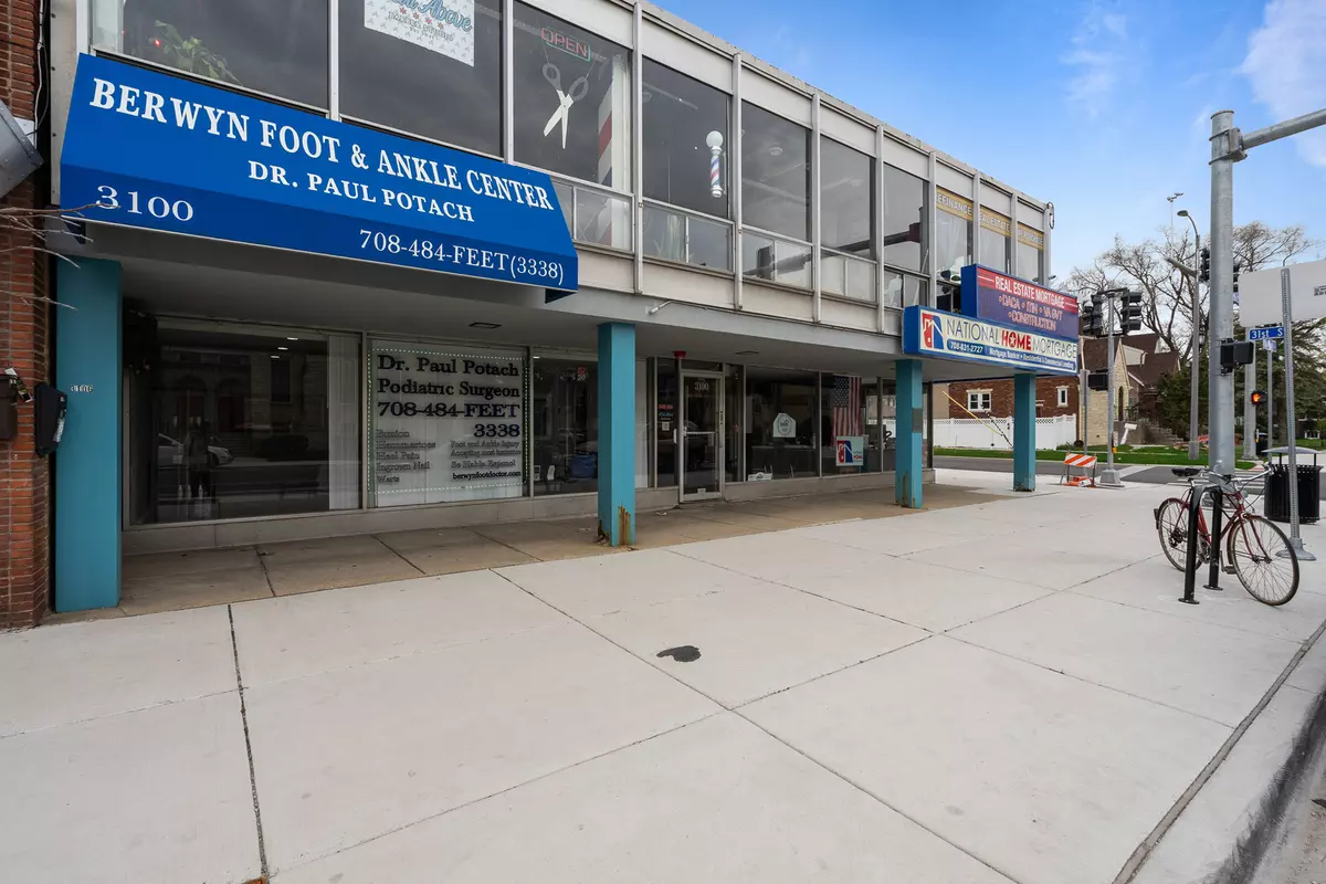 Berwyn, IL 60402,3100 Oak Park AVE