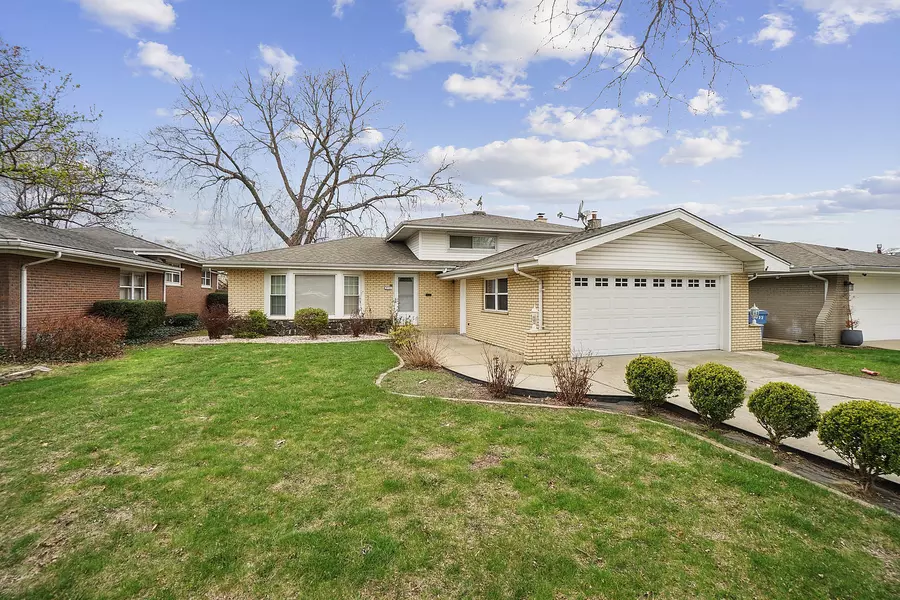 9732 S Keeler AVE, Oak Lawn, IL 60453