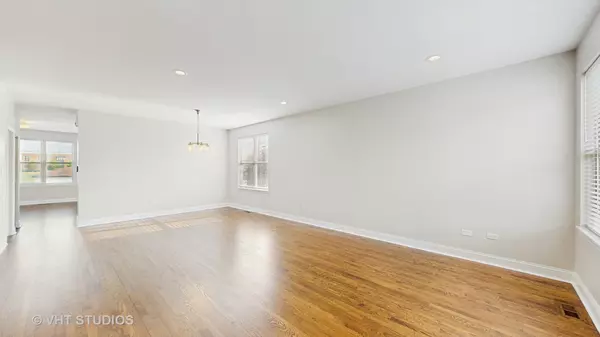 Chicago, IL 60632,3642 W 51st ST