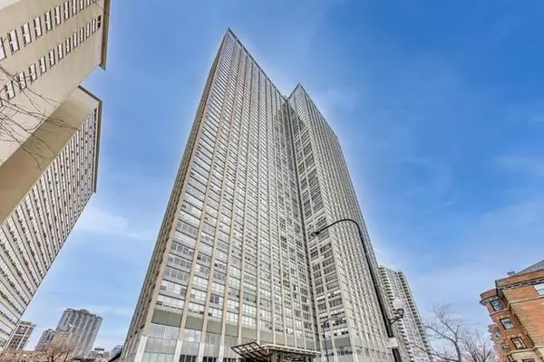 655 W IRVING PARK RD #3711, Chicago, IL 60613