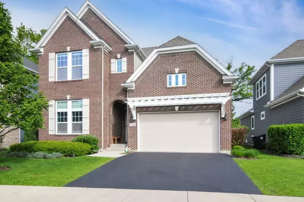 1076 Ironwood CT, Glenview, IL 60025