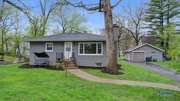 6521 Willow ST, Spring Grove, IL 60081