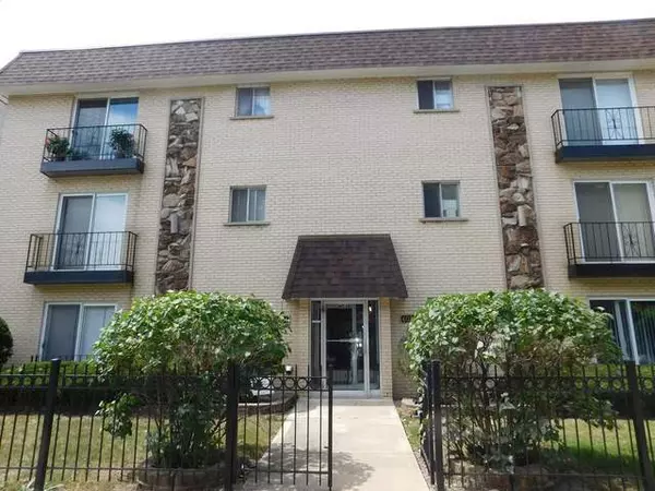 4036 N California AVE #303, Chicago, IL 60618