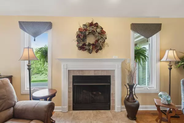 Oak Forest, IL 60452,5216 Kathleen CT