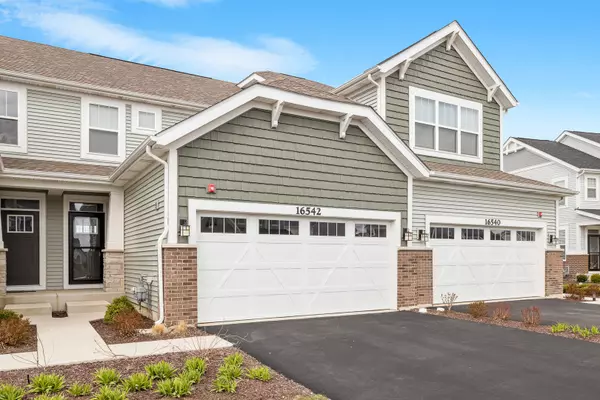 16542 Winding Creek LN #168-3, Lockport, IL 60441