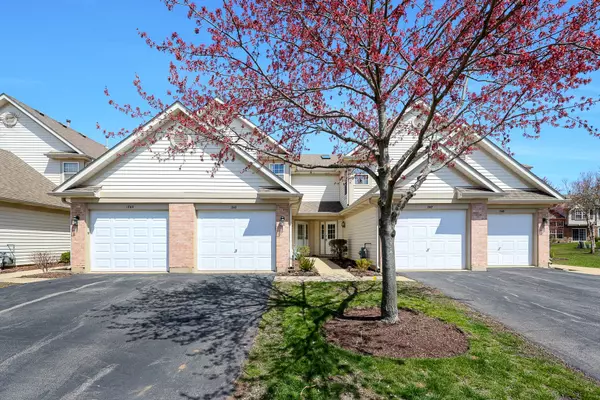 1745 Nature CT,  Schaumburg,  IL 60193