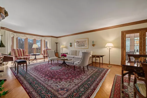 Lake Forest, IL 60045,1330 Kurtis LN