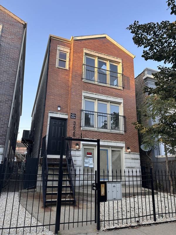 3628 W Lexington ST, Chicago, IL 60624