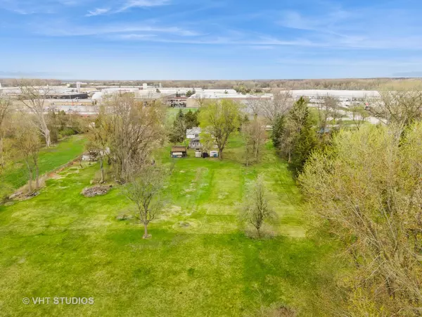 West Chicago, IL 60185,31W175 Hawthorne LN