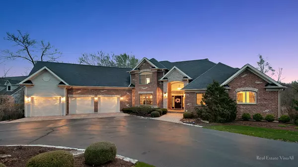 Lakewood, IL 60014,6919 Inverway DR
