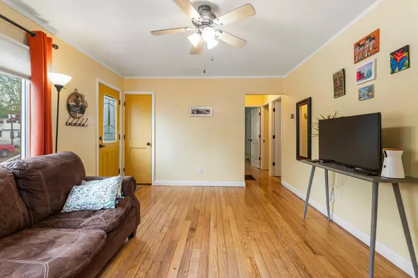 Urbana, IL 61801,805 S Urbana AVE