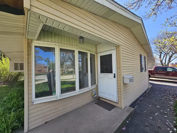 883 S York ST, Elmhurst, IL 60126