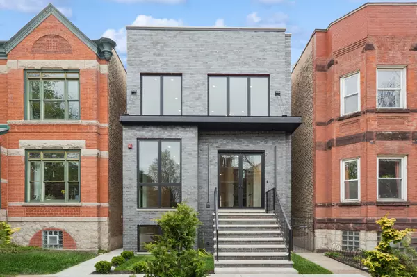 2434 W Superior ST, Chicago, IL 60612