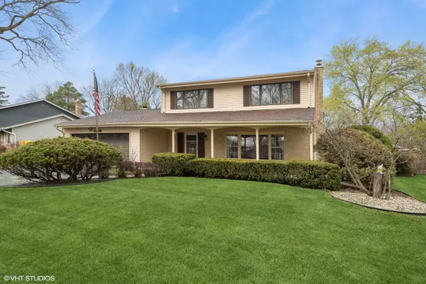 2640 Mulberry LN, Northbrook, IL 60062