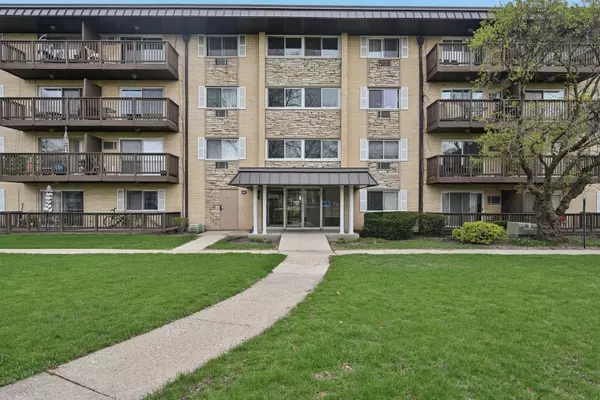 2226 S Goebbert RD #172, Arlington Heights, IL 60005