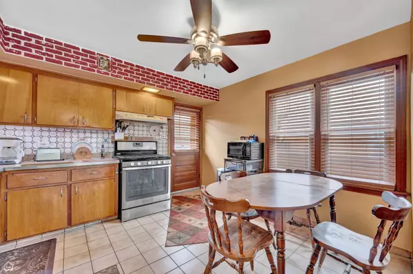 Alsip, IL 60803,4604 W 115th PL