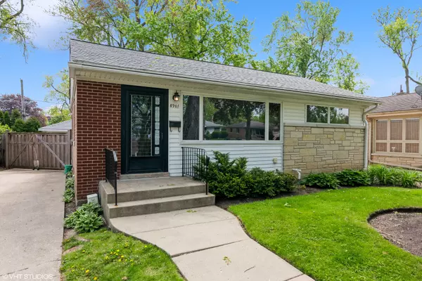 Morton Grove, IL 60053,8901 Mcvicker AVE