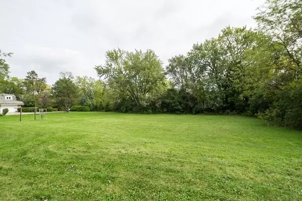 Lake Forest, IL 60045,479 E Illinois RD