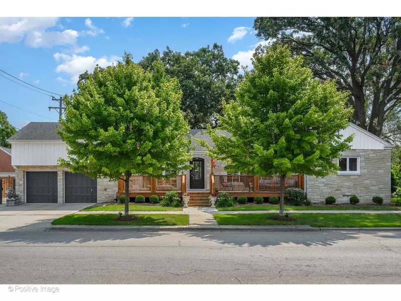 2001 N 77th CT, Elmwood Park, IL 60707