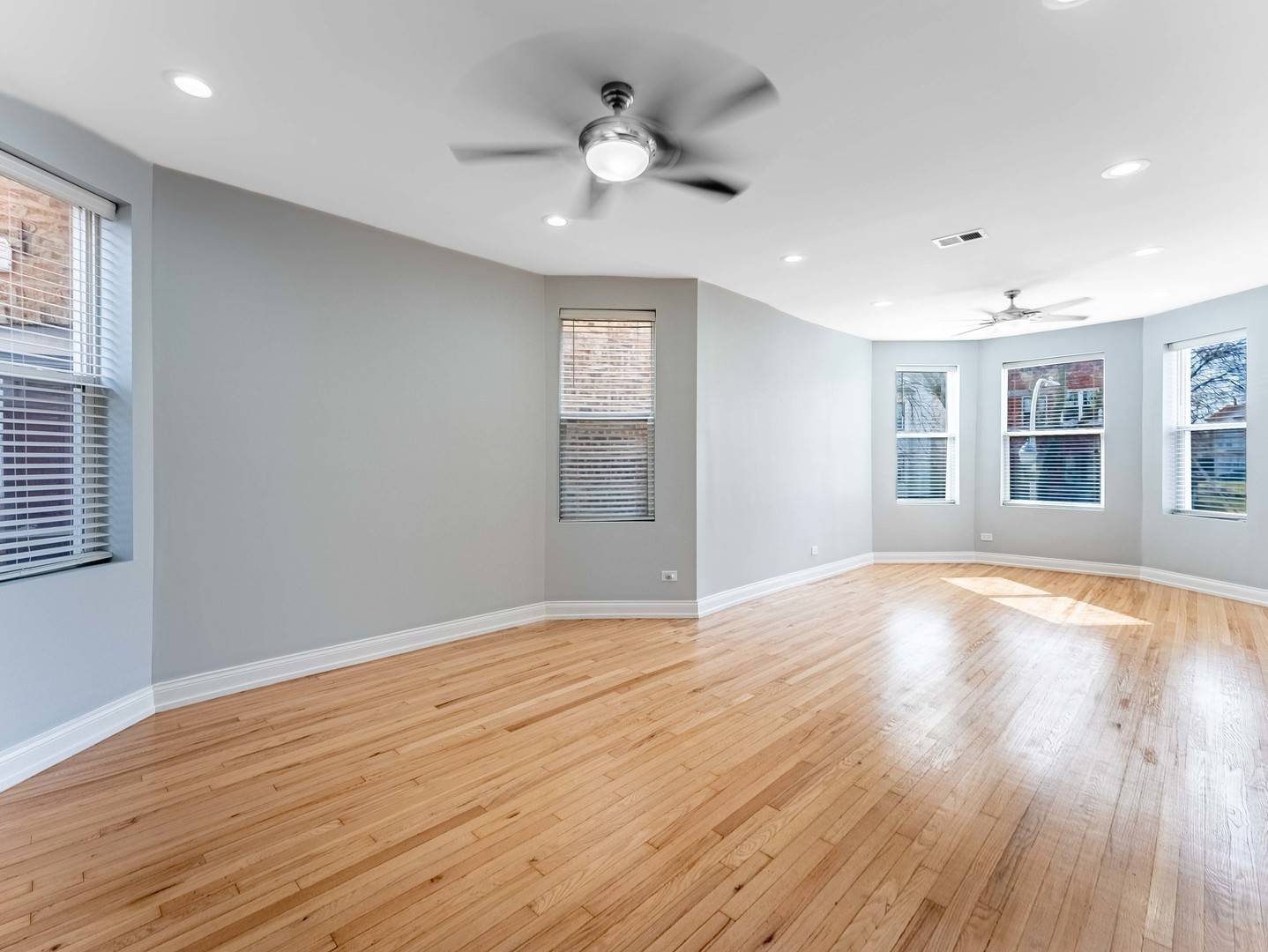 Chicago, IL 60644,555 N Lawler AVE #1