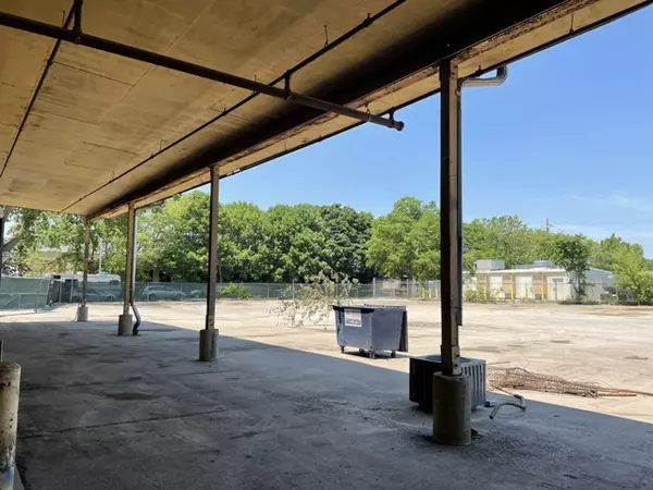 Chicago, IL 60640,5401 N Wolcott AVE #E