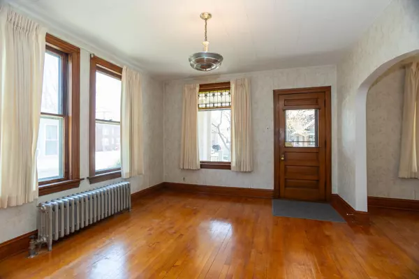 Forest Park, IL 60130,7707 Monroe ST